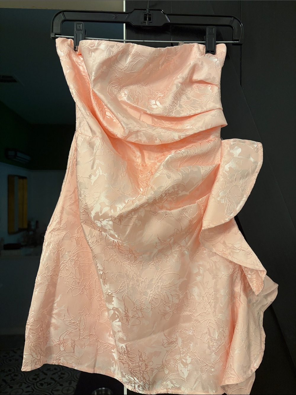 HOCO Strapless Peach Floral Jacquard Dress